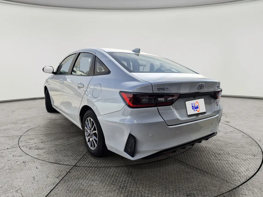 تويوتا يارس Y 2023 