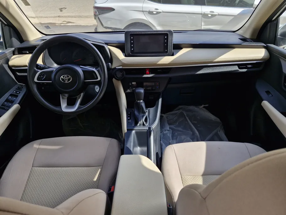 تويوتا يارس Y 2023 