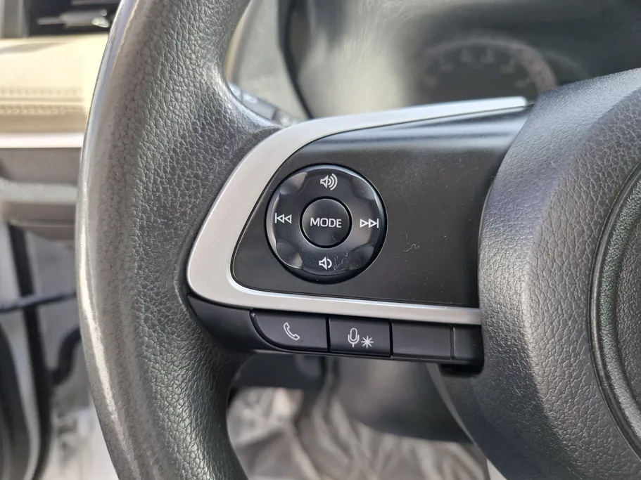 تويوتا يارس Y 2023 