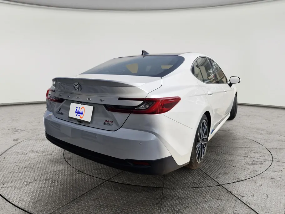 2025 Toyota Camry  lumiere 