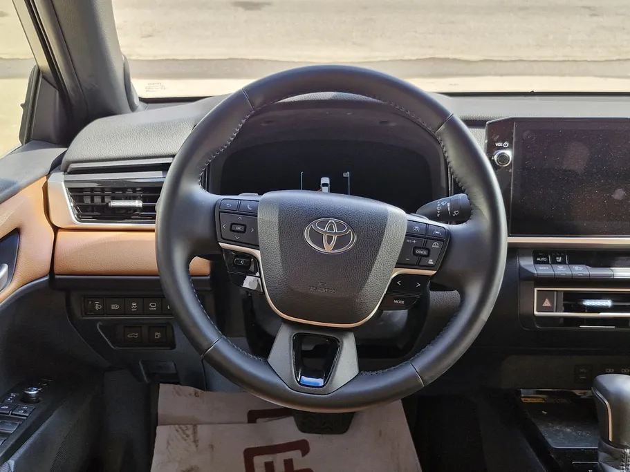 2025 Toyota Camry  lumiere 