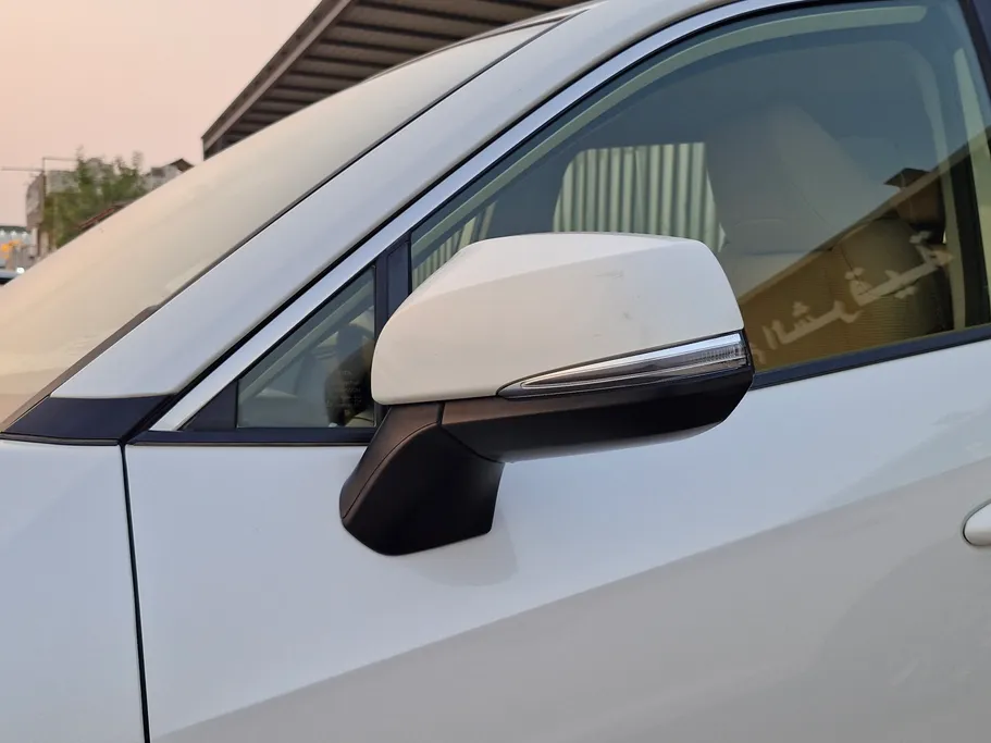 تويوتا راف فور LE 2022 