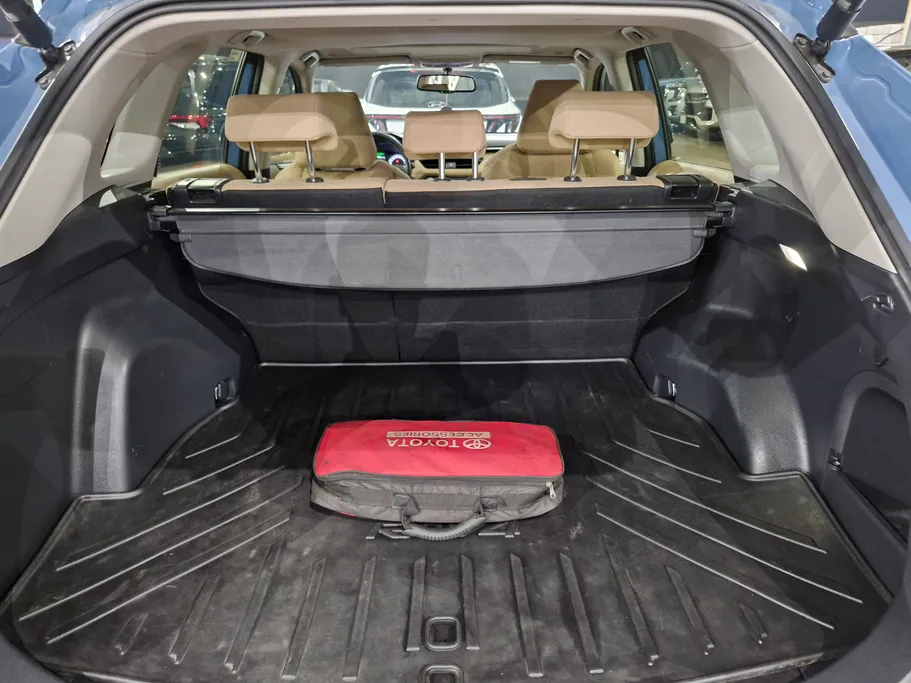 تويوتا راف فور XLE HEV 2024 