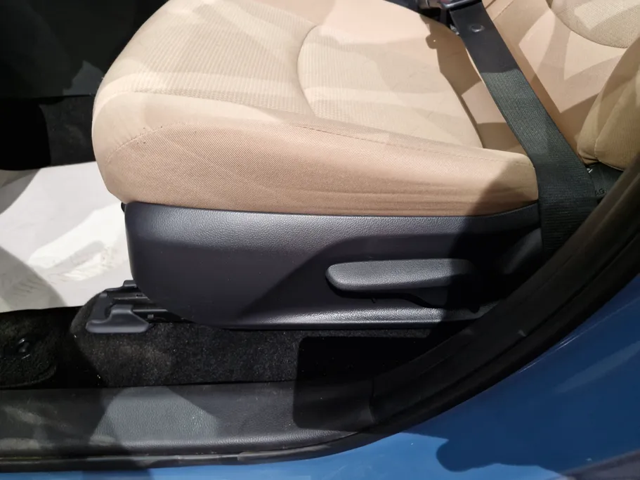 تويوتا راف فور XLE HEV 2024 