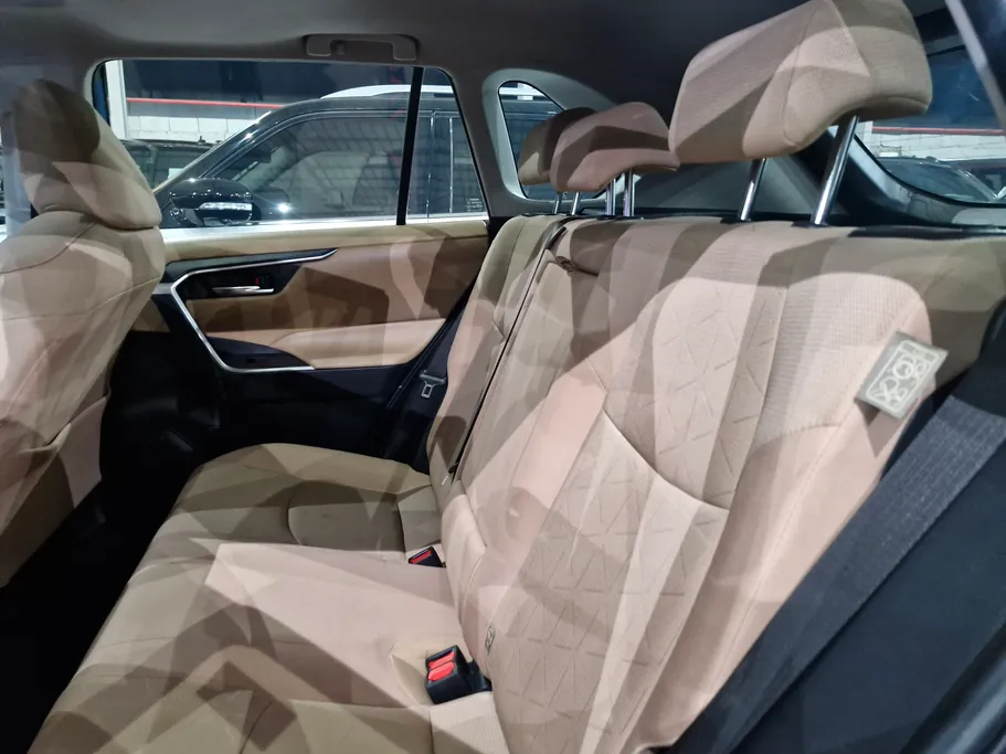 تويوتا راف فور XLE HEV 2024 