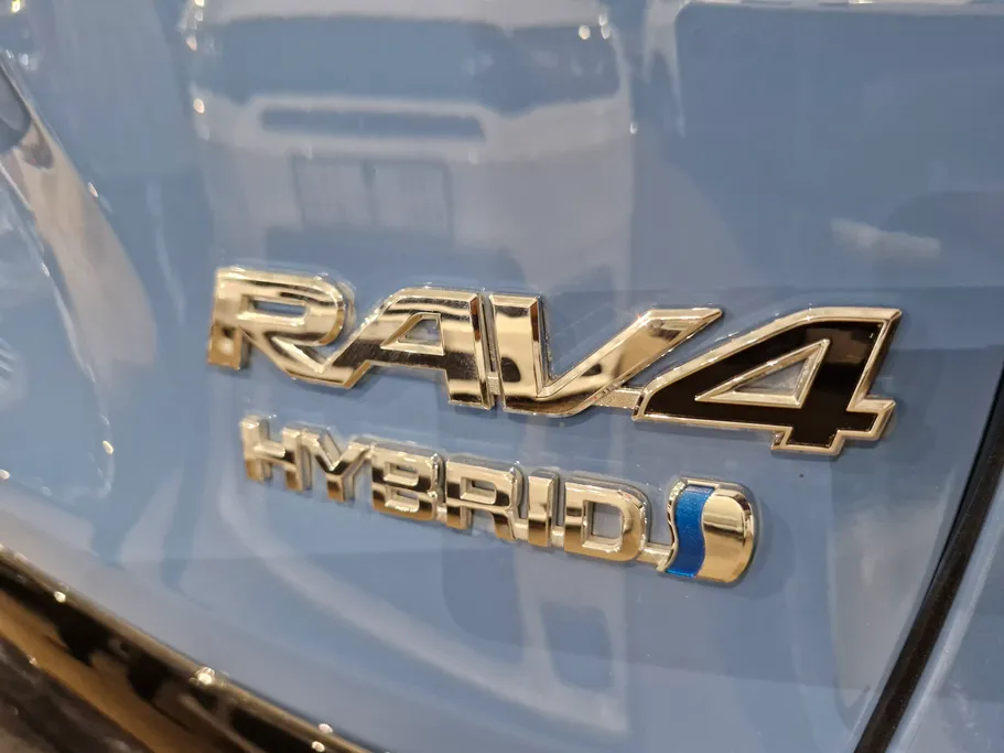 تويوتا راف فور XLE HEV 2024 