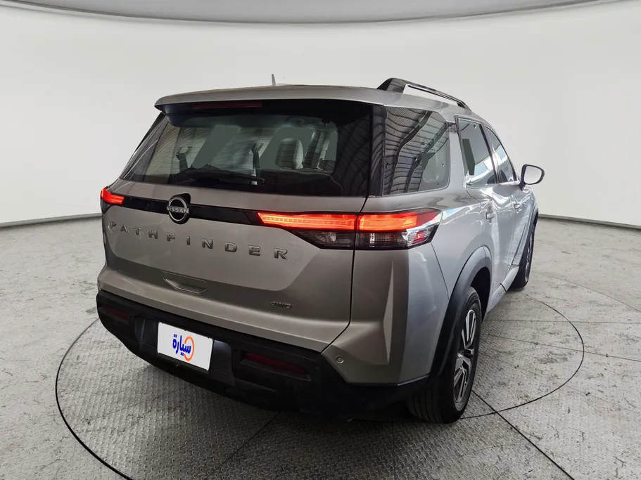 نيسان باثفندر S 2023 