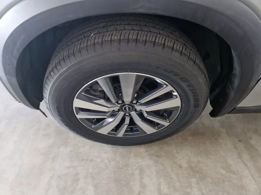 2023 Nissan Pathfinder S 