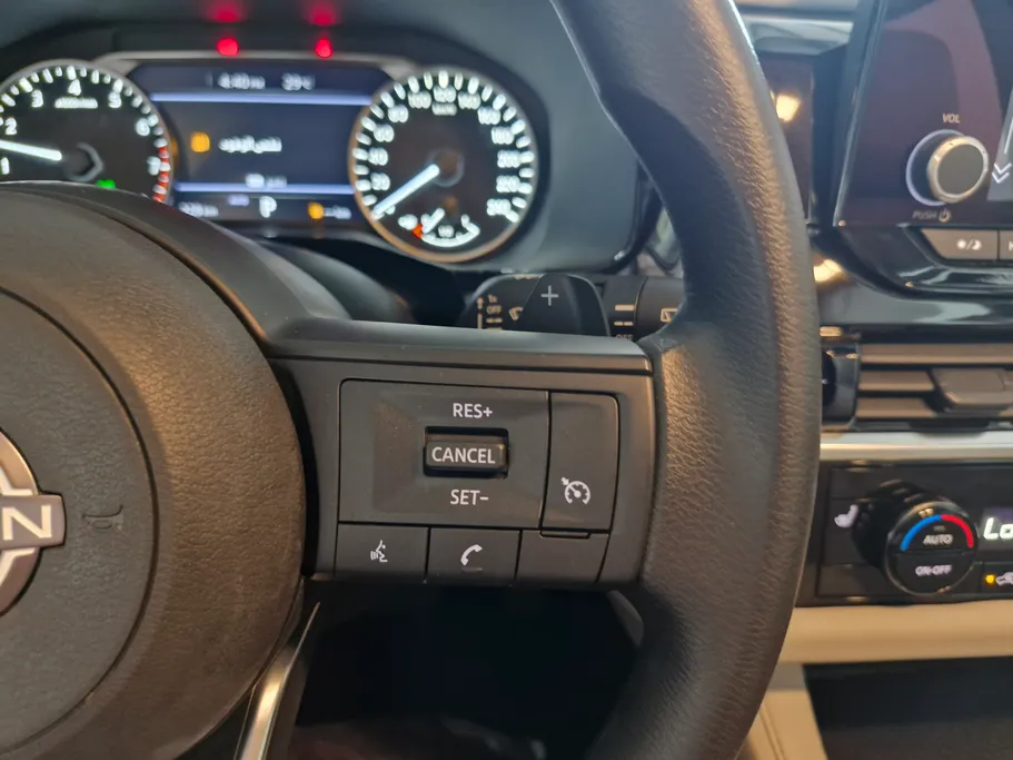 2023 Nissan Pathfinder S 