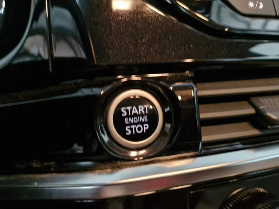 2023 Nissan Pathfinder S 