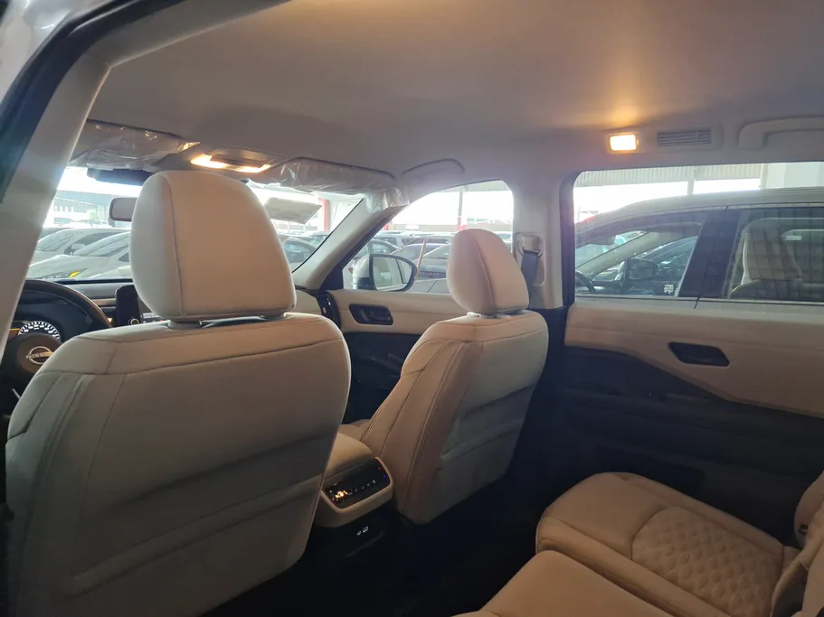 2023 Nissan Pathfinder S 