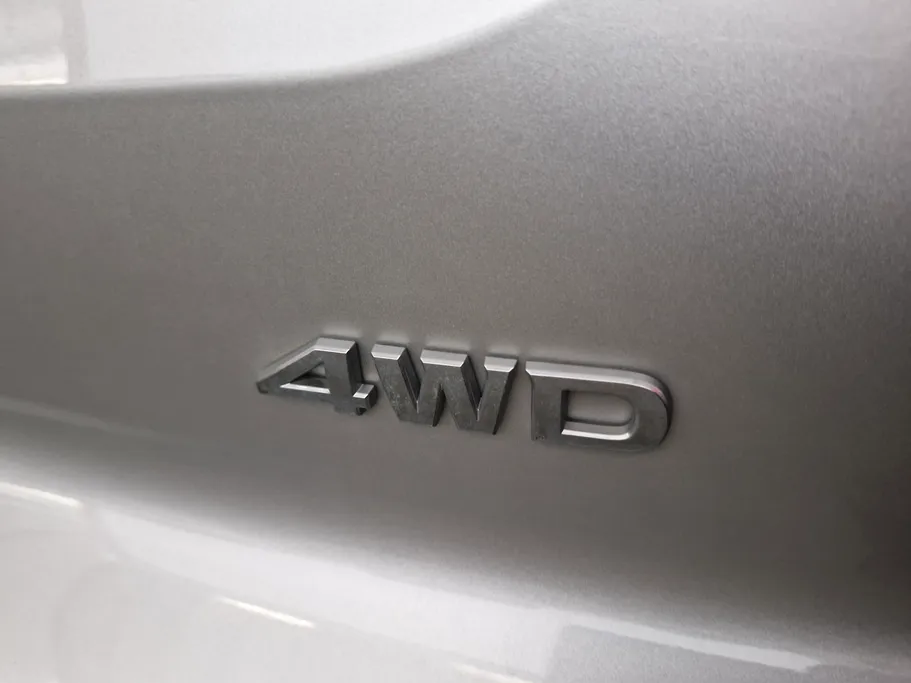 2023 Nissan Pathfinder S 