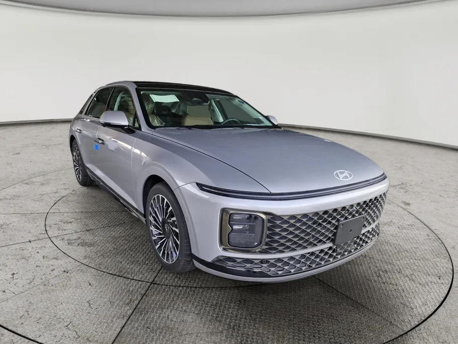 هيونداي ازيرا كاليجرافي 2024 