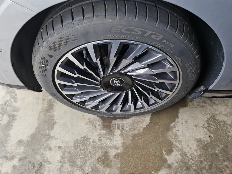 هيونداي ازيرا كاليجرافي 2024 