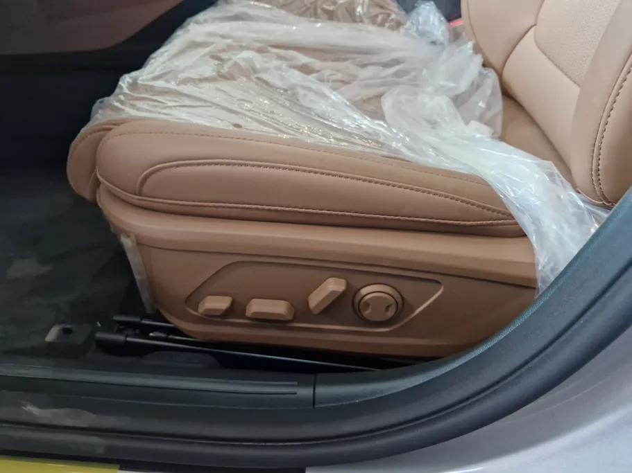 هيونداي ازيرا كاليجرافي 2024 