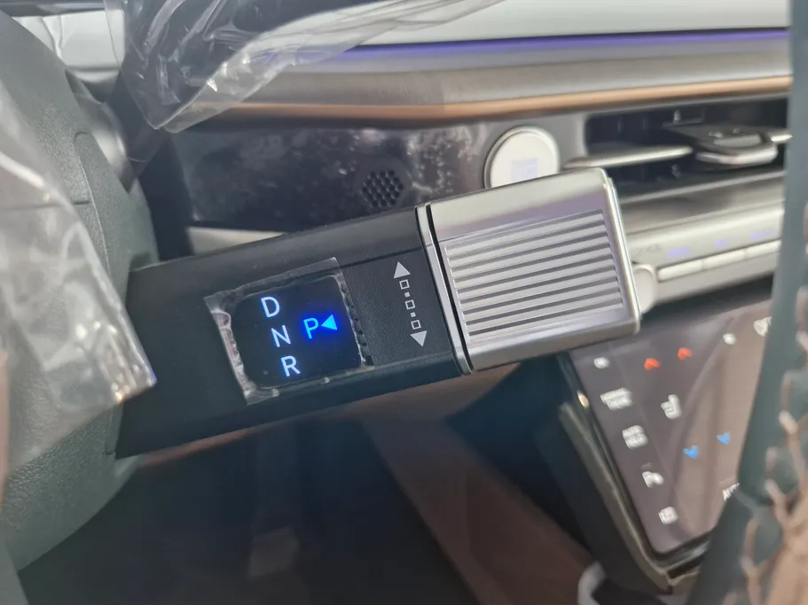 هيونداي ازيرا كاليجرافي 2024 