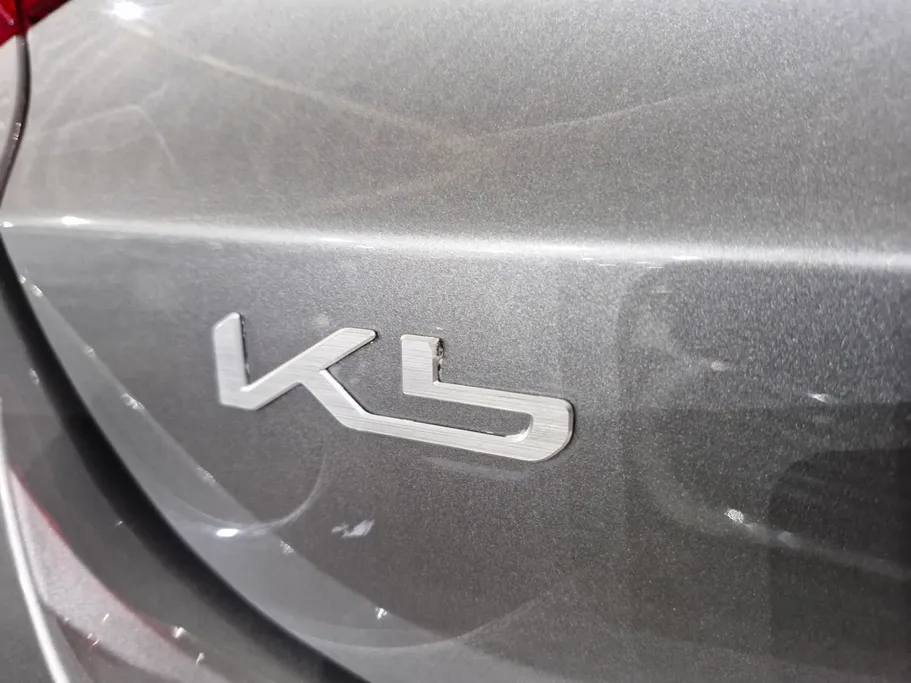 2023 Kia K5 GL 