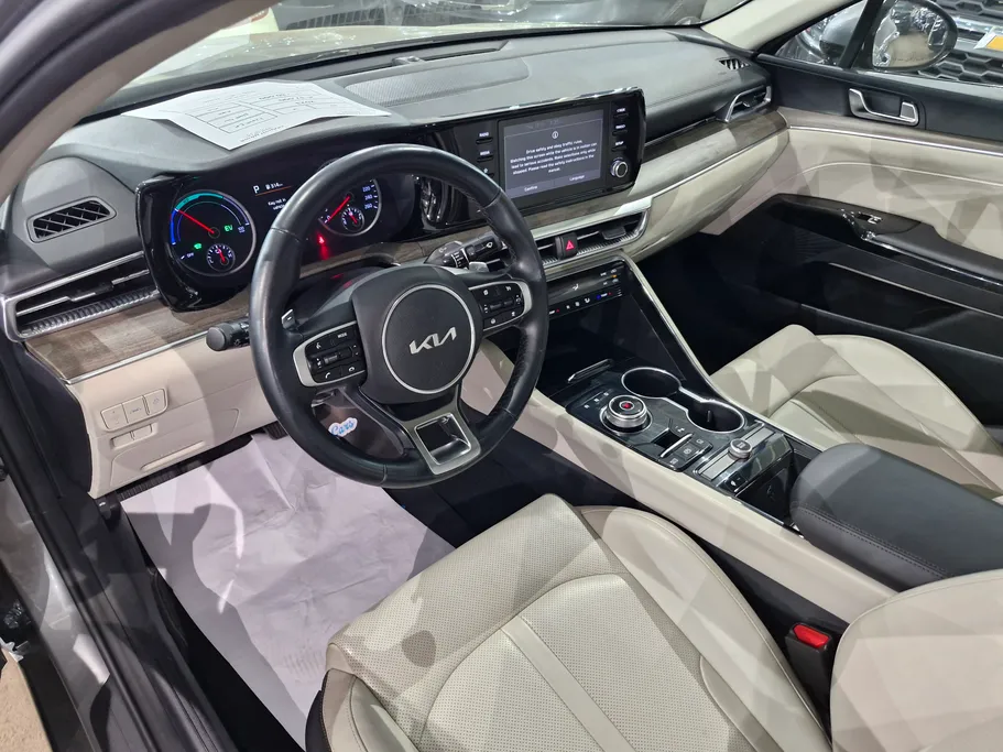 2023 Kia K5 GLS 