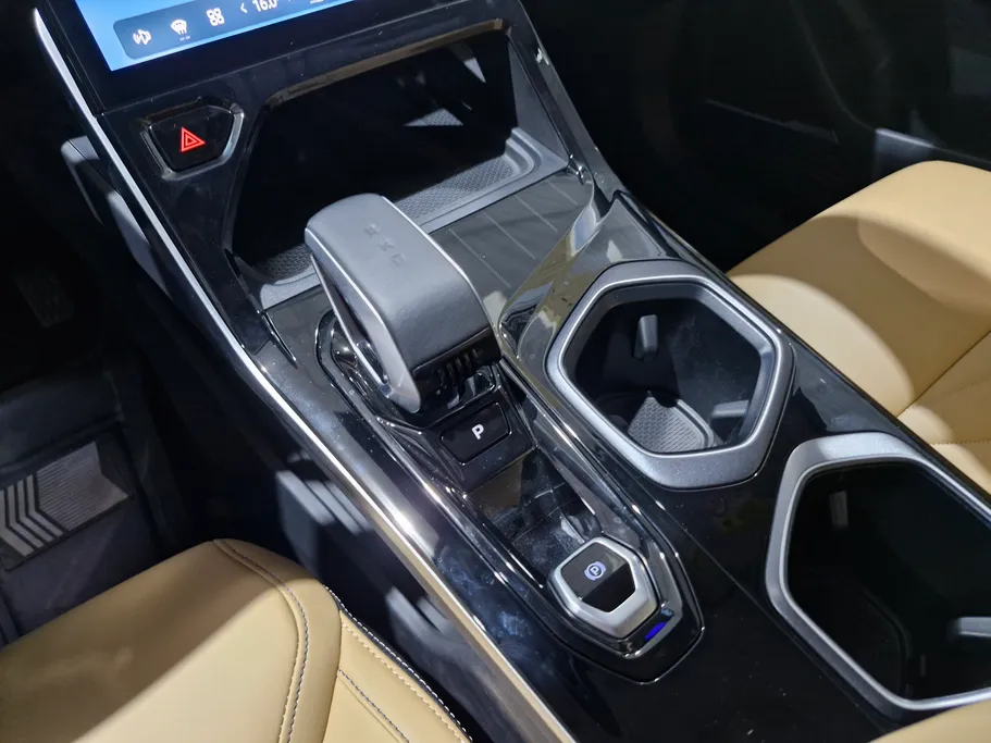 جيلي ستار راي جي كي  2025 