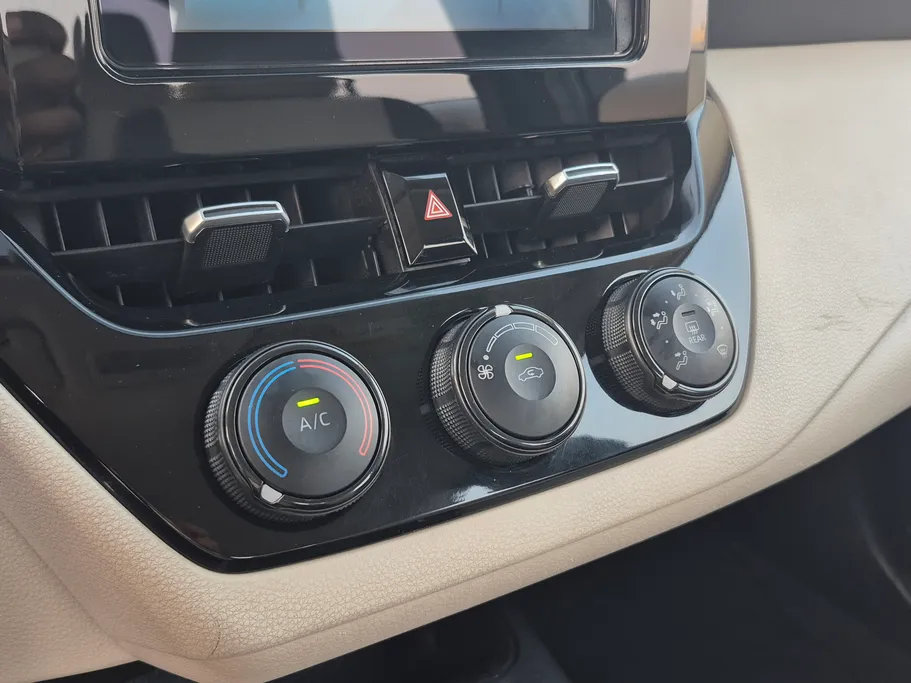 تويوتا كورولا XLI 2024 