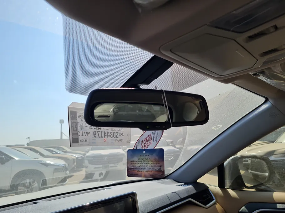 2025 Toyota RAV4 XLE HEV 