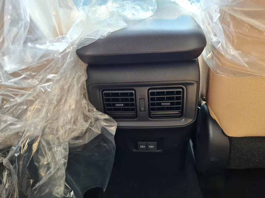 2025 Toyota RAV4 XLE HEV 