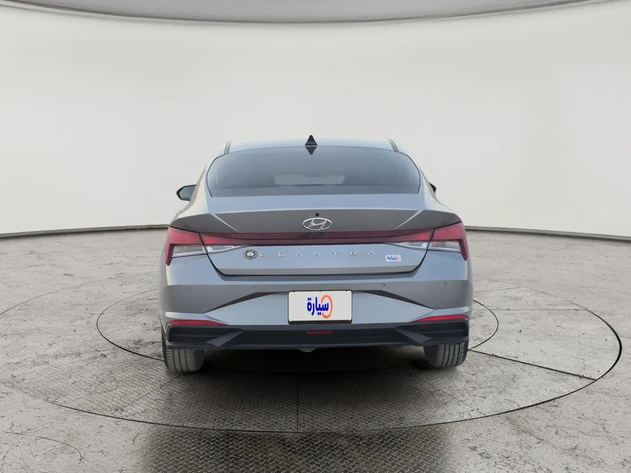 2023 Hyundai Elantra Smart 