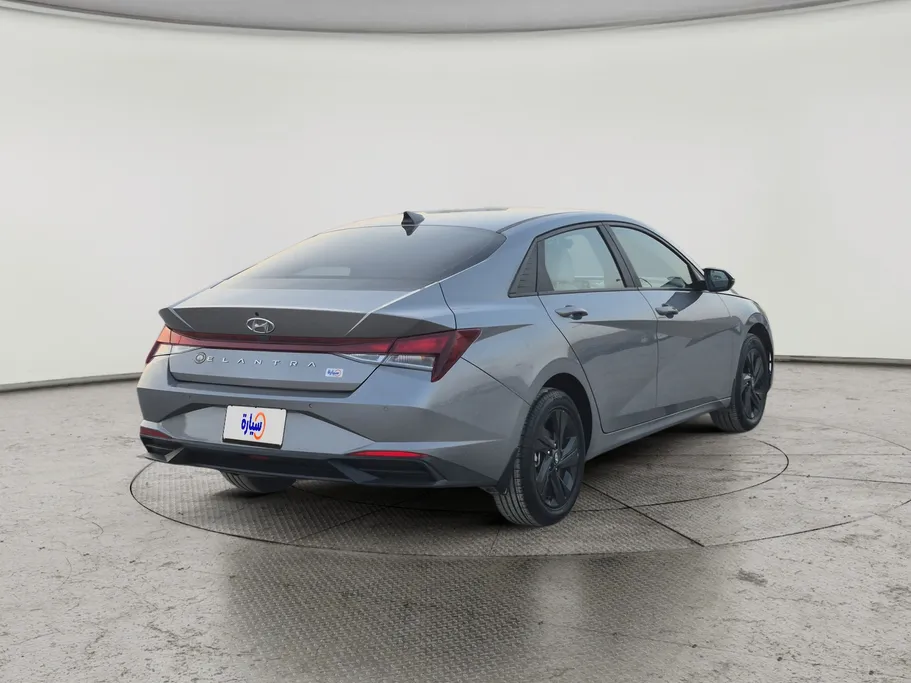 2023 Hyundai Elantra Smart 
