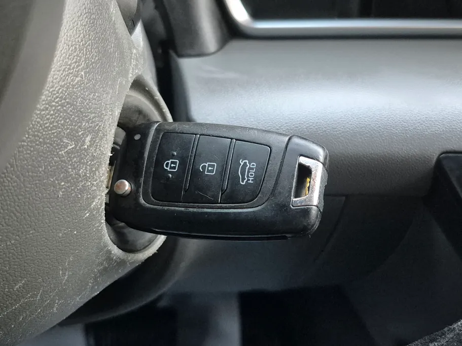 2023 Hyundai Elantra Smart 