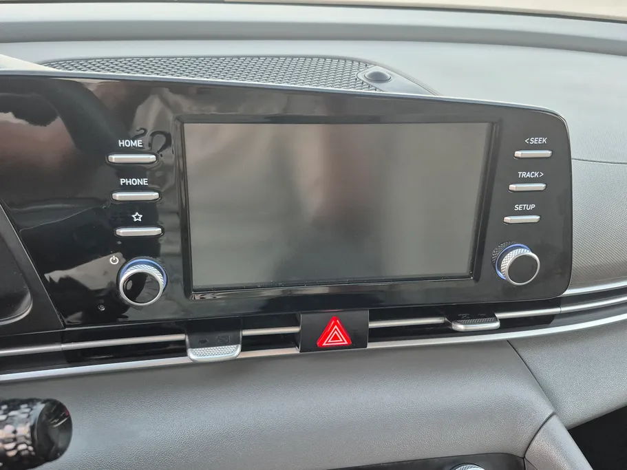 2023 Hyundai Elantra Smart 