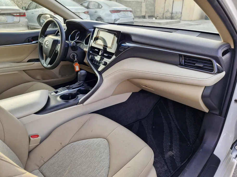 2024 Toyota Camry  LE 