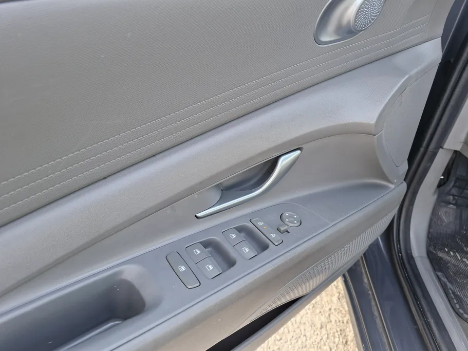 2024 Hyundai Elantra Fleet 