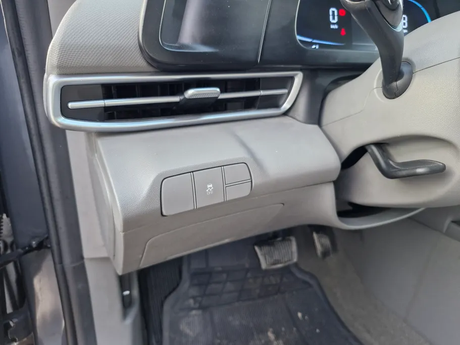 2024 Hyundai Elantra Fleet 