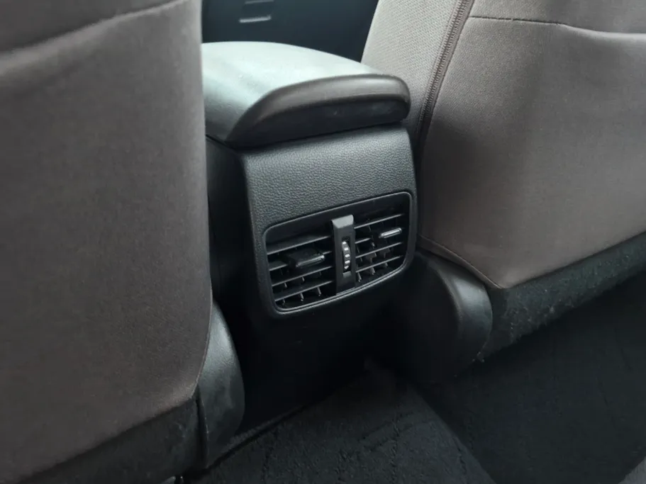 تويوتا كورولا XLI 2024 