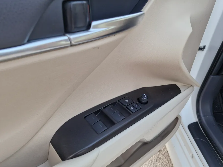 2022 Toyota Camry  LE 