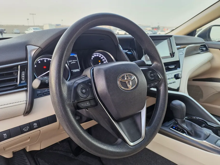 2022 Toyota Camry  LE 