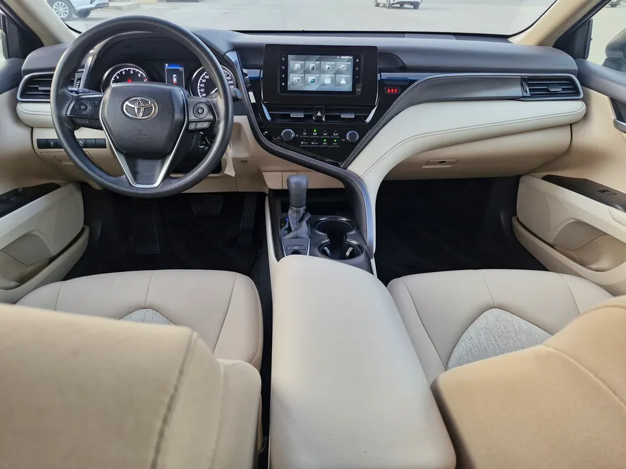 2022 Toyota Camry  LE 