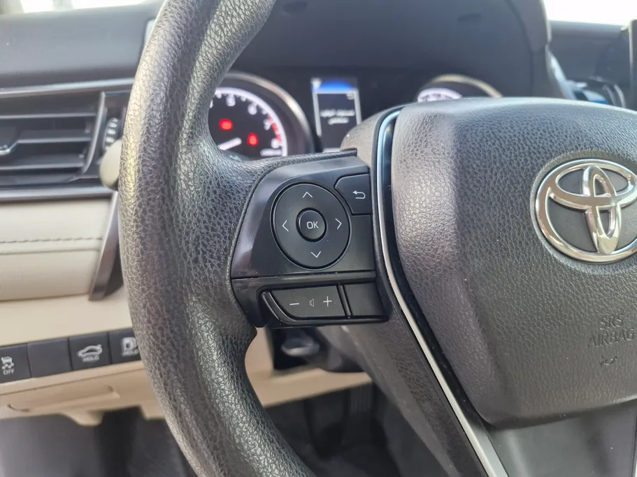 2022 Toyota Camry  LE 