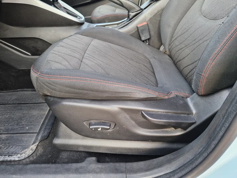 2023 Chevrolet Groove premier 