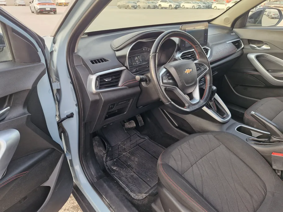 2023 Chevrolet Groove premier 