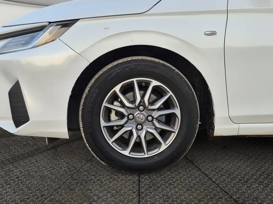 تويوتا يارس Y 2024 