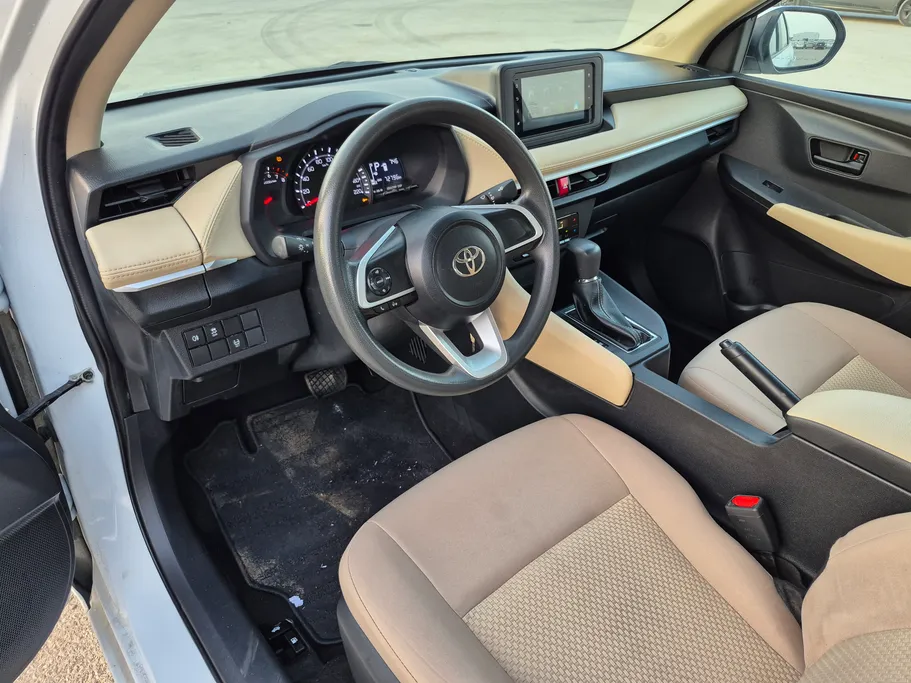 تويوتا يارس Y 2024 