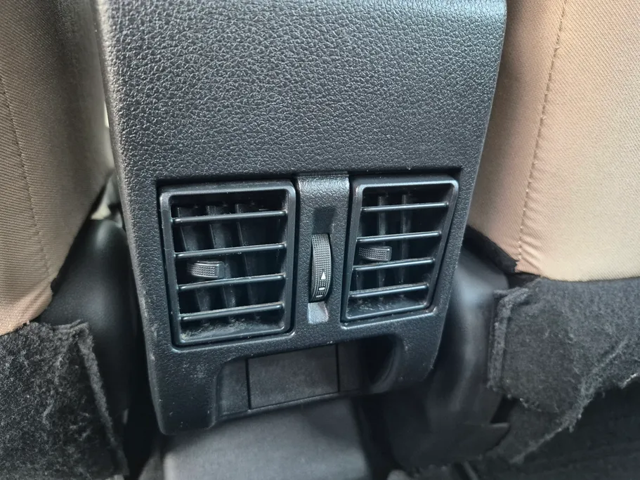 تويوتا يارس Y 2024 