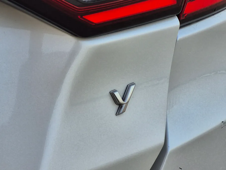 تويوتا يارس Y 2024 