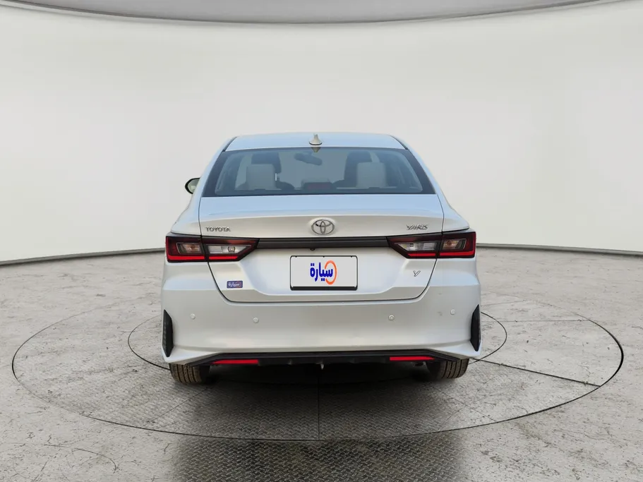 تويوتا يارس Y 2023 