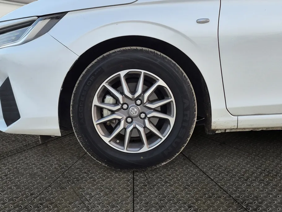 تويوتا يارس Y 2023 