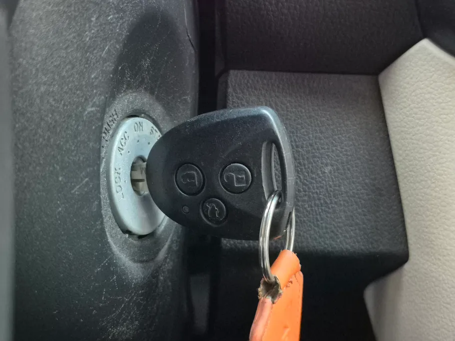 تويوتا يارس Y 2023 