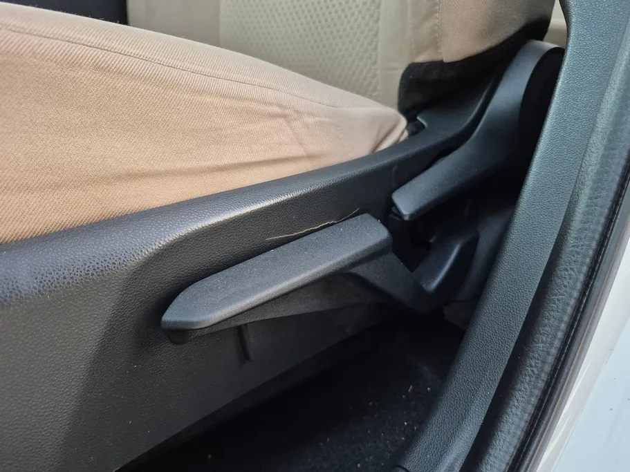 تويوتا يارس Y 2023 