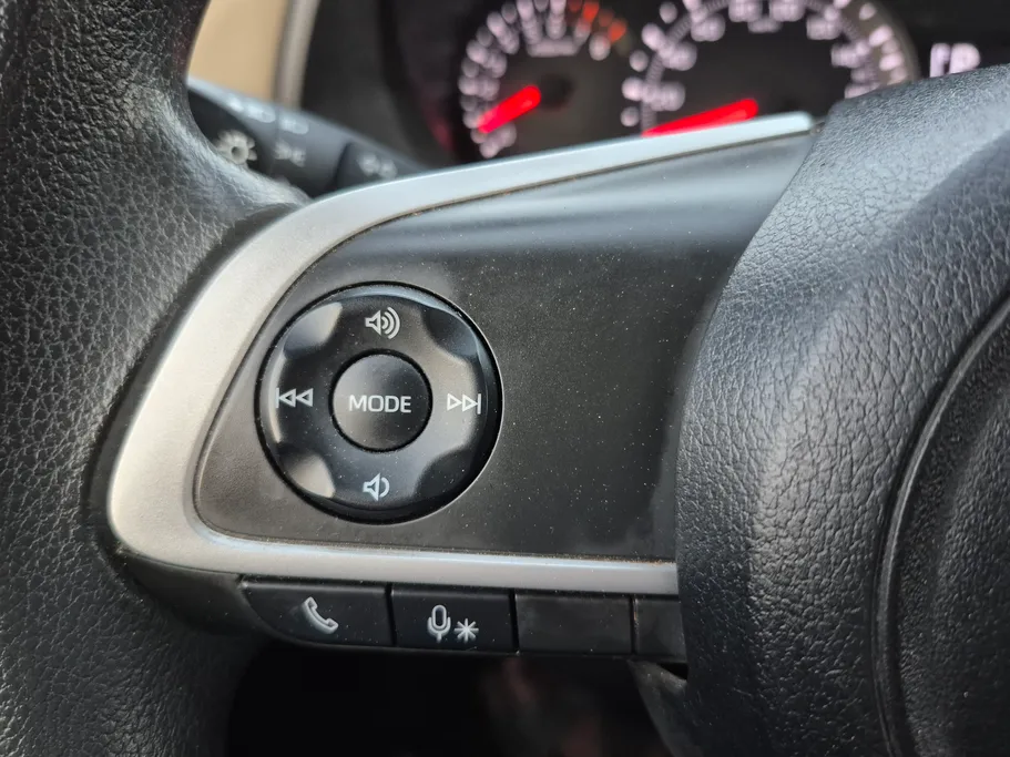 تويوتا يارس Y 2023 