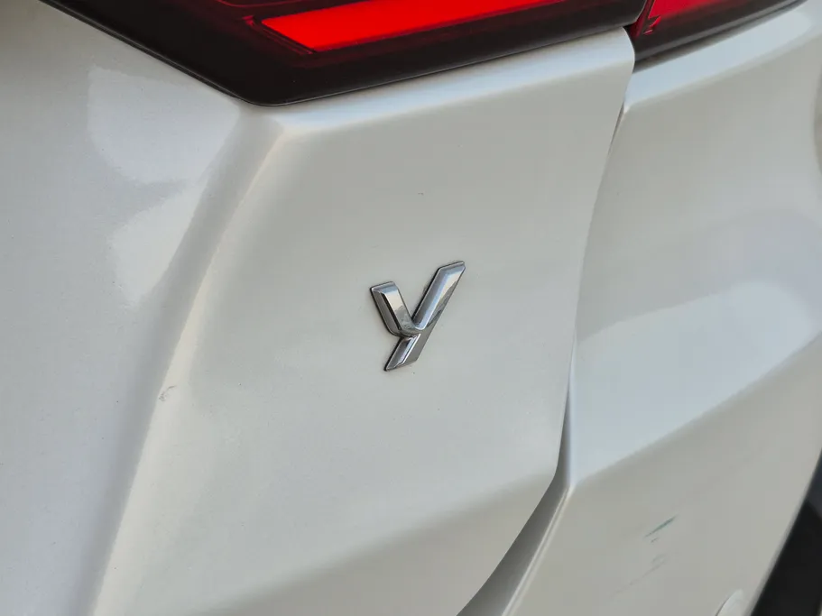 تويوتا يارس Y 2023 